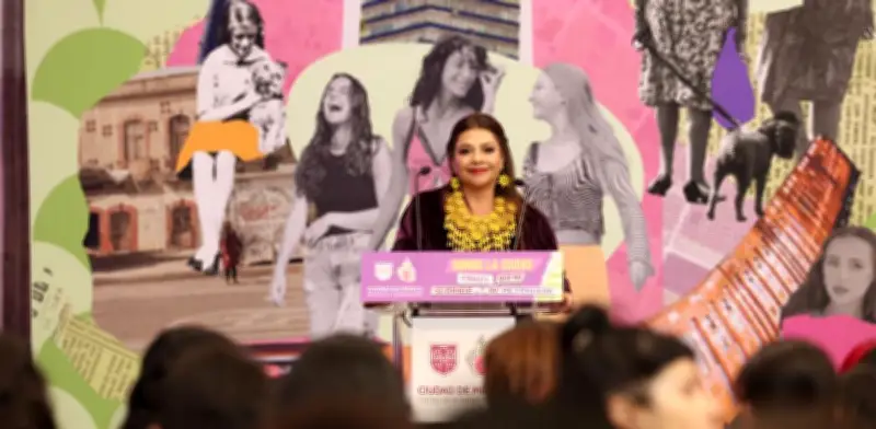 Zócalo de CDMX se iluminará con mosaicos gigantes por primera vez para conmemorar el 8M