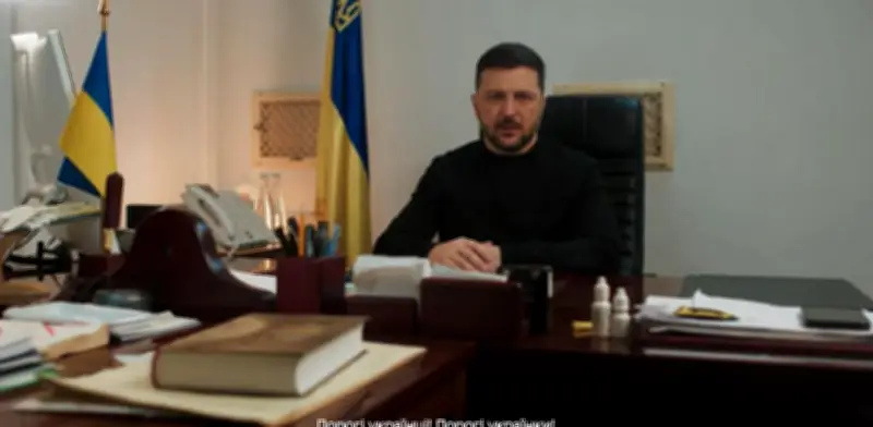 Zelenski afirma que Putin fracasó en sus objetivos de guerra en Ucrania tras cuatro años de conflicto