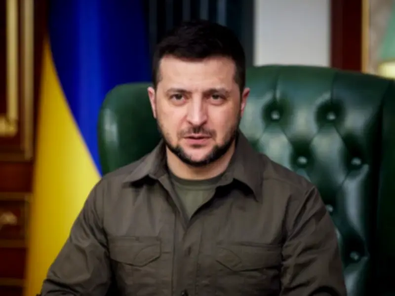 Zelenski califica de 'locura' ceder Donbás a Rusia para lograr la paz