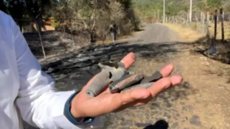 Zona Cero de la Captura del 'Mencho' en Jalisco: Huellas de Enfrentamientos y Vehículos Calcinados