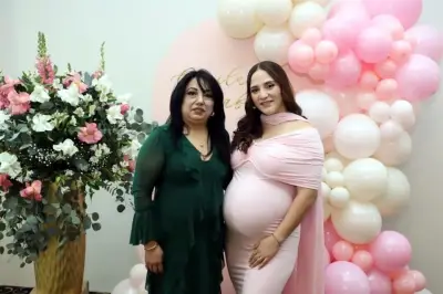 Bárbara Isabel Martínez Flores Anuncia su Embarazo en Evento Social