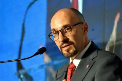 Concanaco Propone que Empresas y Gobierno Compartan Costos del Tiempo Extra