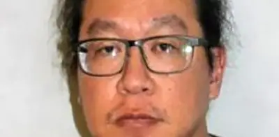 Condenan a 18 años a empleado que filmó abusos a niños durante siesta escolar en Londres