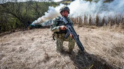 Cuatro estados mexicanos autorizan a policías el uso de armamento militar de alto calibre