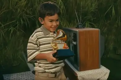 Identidad del niño que actuó con Bad Bunny en su show es revelada públicamente