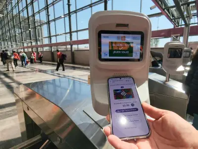 Metro de CDMX habilita pago con tarjeta virtual MI en toda su red de transporte