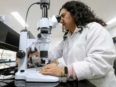 Mujeres científicas transforman el campo mexiquense con innovación agrícola