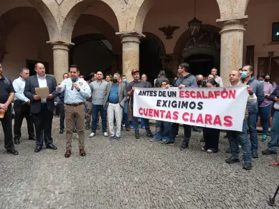 Sindicato denuncia que 60 plazas del Congreso se reparten como botín político