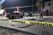 Adolescente asesinado a balazos en mercado de Monterrey