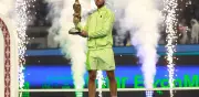 Alcaraz arrasa en Doha 2026: Título 26 y racha invicta de 12-0 este año
