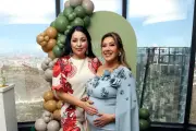 Anaí Fernández Anuncia Embarazo en Celebración Familiar con Cinthia Coss
