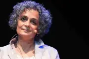 Arundhati Roy Rechaza Premio Berlinale en Protesta por Postura sobre Gaza