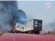 Bloqueos y vehículos incendiados paralizan carreteras mexicanas este 23 de febrero