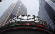 Bolsa Mexicana suma tercer avance consecutivo con IPC en 71,390 puntos