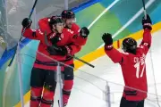 Canadá remonta y se clasifica para la final de oro en hockey olímpico