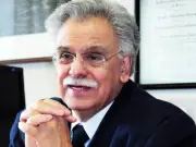 Carlos Martínez Assad analiza las guerras globales en su nuevo libro 'En la tierra todo pasará'