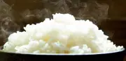 Cómo evitar que el arroz se bata: 5 errores comunes y soluciones para un grano perfecto