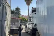 Convoy de la FGR ingresa a centro pericial en la Ciudad de México