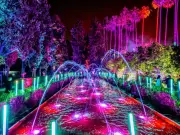 Denuncian a alcalde Tabe por presunta privatización del Parque Lira con Alicia en el País de las Maravillas