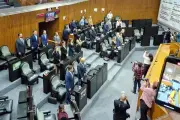 Diputados rinden homenaje a militares caídos en actos de servicio