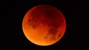 Eclipse Lunar 2026: La Güera de las Estrellas Revela Predicciones de la Luna de Sangre