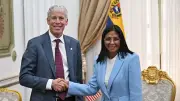 Estados Unidos autoriza venta de petróleo venezolano para financiar a Delcy Rodríguez