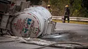 Explota Pipa con Combustible en la Panamericana de Oaxaca; Sin Víctimas Reportadas
