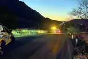 Fallece conductor al impactar contra camioneta en carretera de Nuevo León