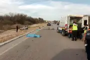 Fallece motociclista al intentar rebasar en carretera de Nuevo León