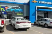 Frustran Asalto a Agencia de Autos en Monterrey; Detienen a Cuatro Presuntos Delincuentes