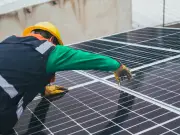Industria mexicana acelera transición a energía solar ante alza de costos eléctricos