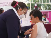 Iztacalco despliega módulos de vacunación ante brote de sarampión en la CDMX