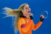 Jutta Leerdam, la velocista mediática, conquista el oro en patinaje de velocidad