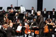 La Orquesta Sinfónica de Nuevo León convence con atriles y batuta en su nuevo ciclo