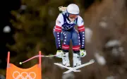 Lindsey Vonn sufre aparatosa caída en descenso de esquí alpino en Juegos Olímpicos de Invierno