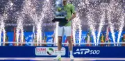 Medvedev gana en Dubái entre ataques: cierre aéreo atrapa a estrellas del tenis