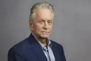 Michael Douglas revelará su vida sin filtros en nuevo libro autobiográfico