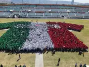 México establece récord Guinness con camiseta humana gigante rumbo al Mundial 2026