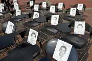 Ordenan Comisión de la Verdad para esclarecer caso Ayotzinapa