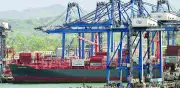 Panamá toma control de puertos tras anulación de concesión a empresa hongkonesa