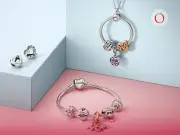 Pandora apuesta por el platino ante alza de la plata: cambios en joyería para 2026