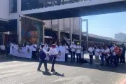 Personas con discapacidad visual bloquean en Tlalpan por retiro de comercios accesibles