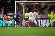 PSG remonta con golazo de Mbappé y gana en Mónaco en la ida de semifinales