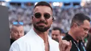 Ricky Martin se sorprende con promoción de bebida gratis en Miami tras carnaval de Río