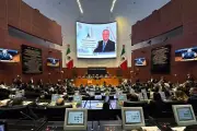 Senado de México rinde homenaje póstumo a legislador panista fallecido