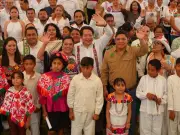 SEP integrará 10 lenguas maternas en libros de texto gratuitos del próximo ciclo escolar