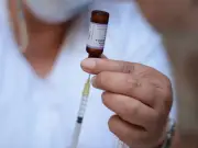 Tlalnepantla instala módulos de vacunación contra sarampión para completar esquemas