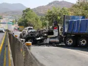 Tras muerte de El Mencho, bloqueos y cancelaciones persisten en varios estados