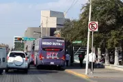 Usuarios de La Regio Ruta Bloquean Vialidad en Monterrey por Problemas del Servicio