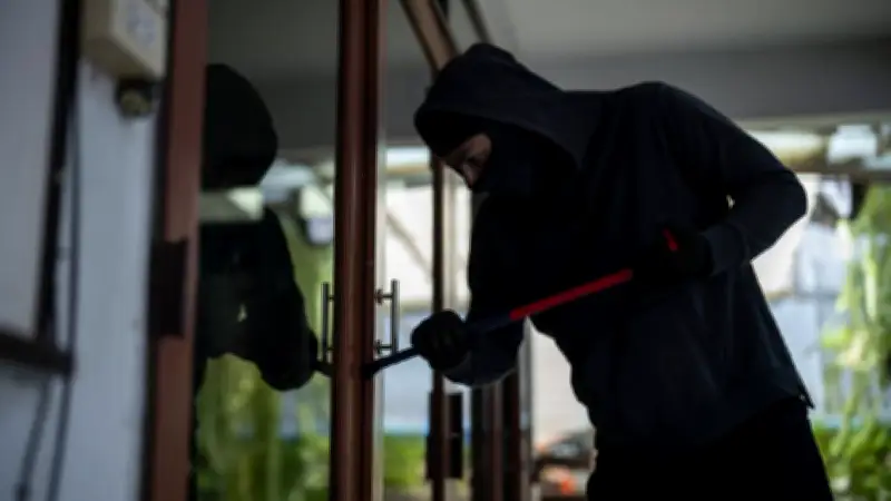 10 Consejos Esenciales para Dejar tu Hogar Seguro en Semana Santa 2026